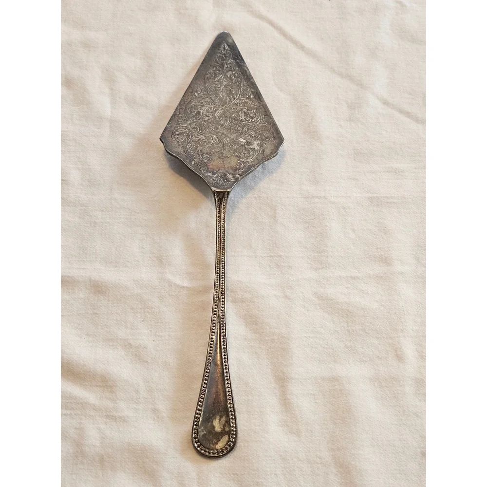 N/A ornate silver